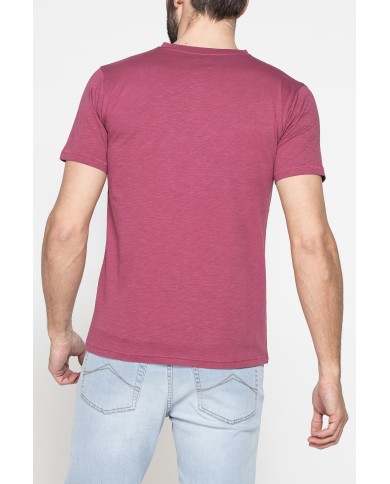 T-SHIRT SCOLLO A V CORTO, CON STAMPA. IN  JERSEY   FIAMMATO DI COTONE