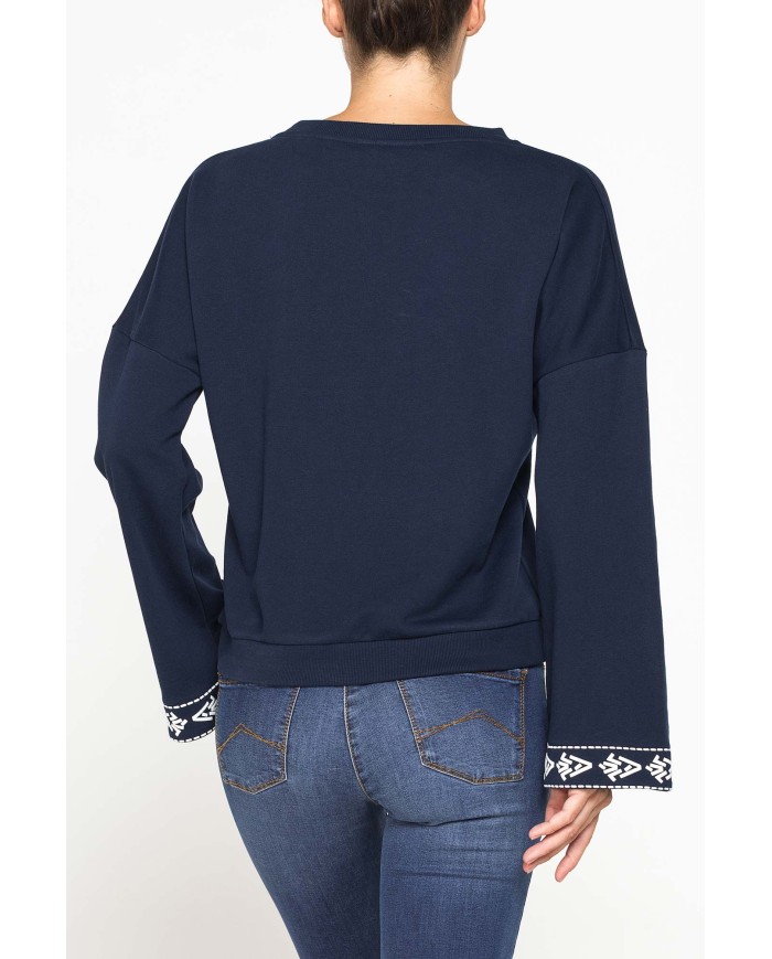 FELPA GIROCOLLO COMFORT CON MANICHE SVASATE