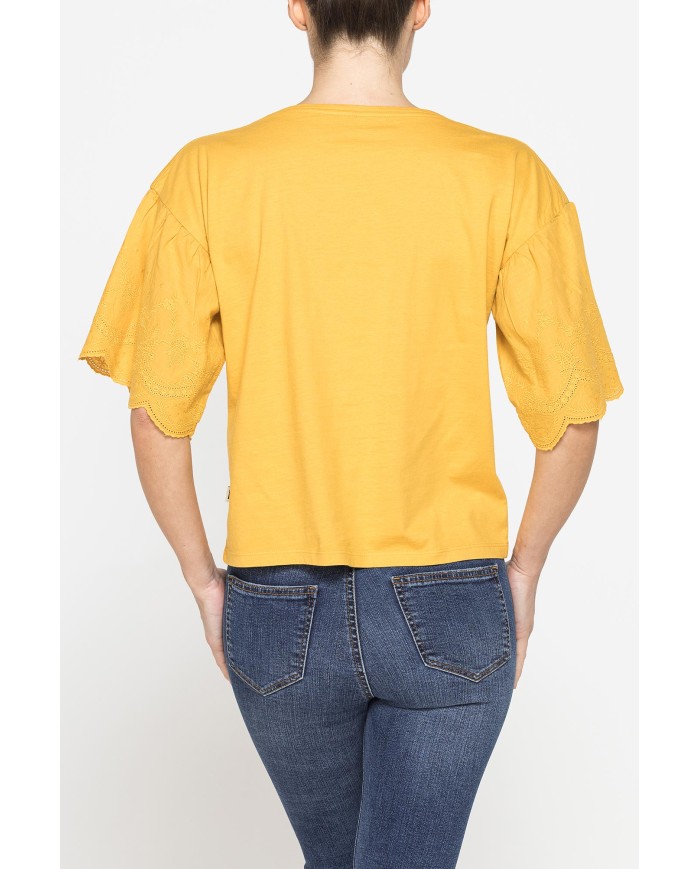 T-SHIRT CON MANICHE SANGALLO COMFORT FIT
