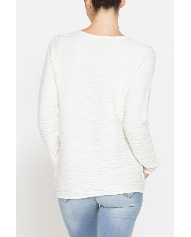 MAGLIA CON SCOLLO A BARCHETTA