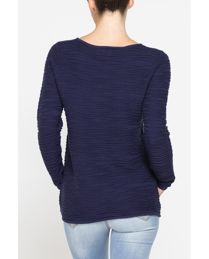 MAGLIA CON SCOLLO A BARCHETTA