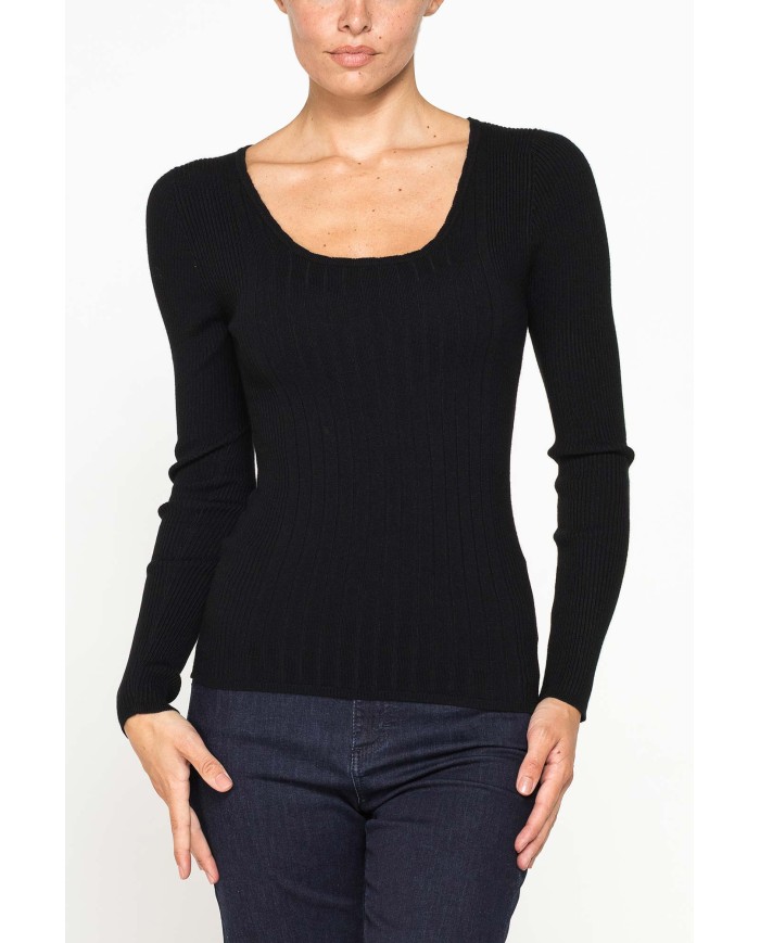 MAGLIA IN COSTINA IRREGOLARE CON SCOLLO QUADRATO