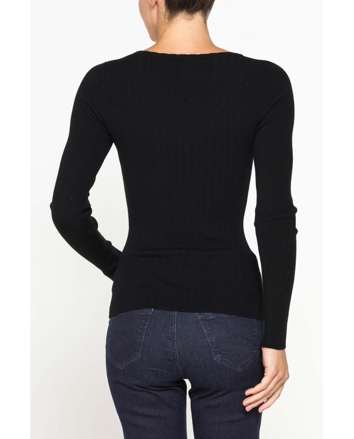 MAGLIA IN COSTINA IRREGOLARE CON SCOLLO QUADRATO