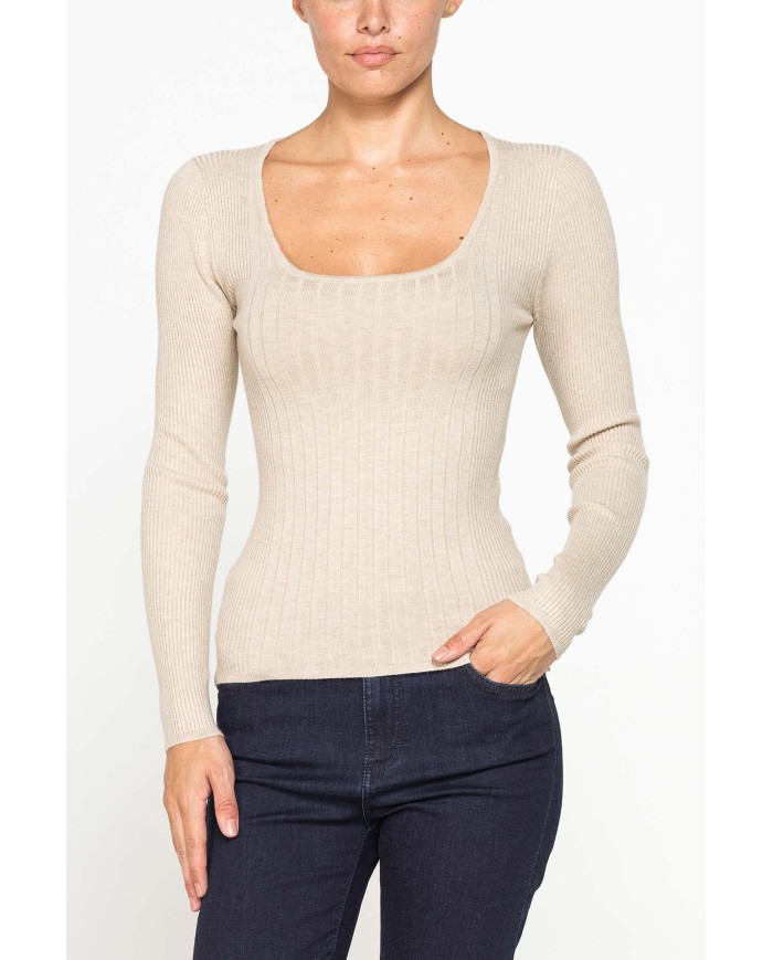 MAGLIA IN COSTINA IRREGOLARE CON SCOLLO QUADRATO
