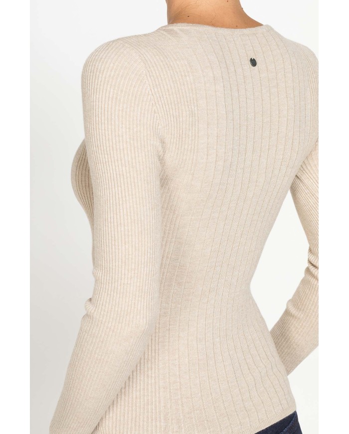 MAGLIA IN COSTINA IRREGOLARE CON SCOLLO QUADRATO