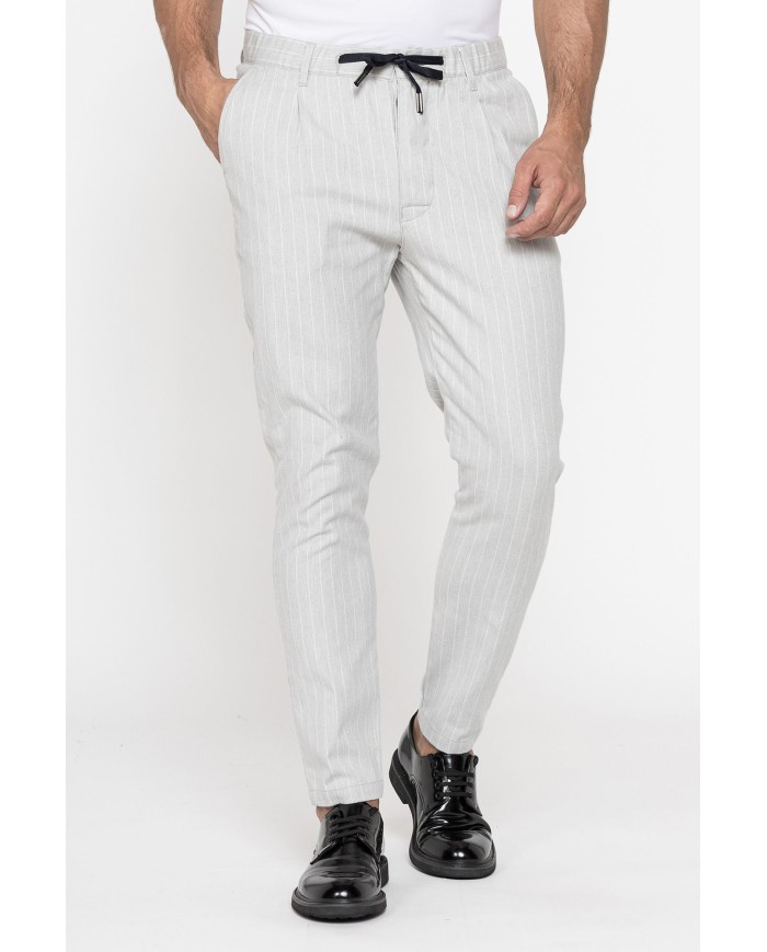 CHINO MODELLO 617 SLIM, IN TESSUTO A NAVETTA FANTASIA ELASTICIZZATO