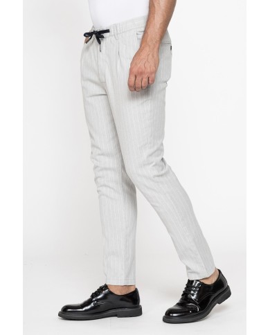 CHINO MODELLO 617 SLIM, IN TESSUTO A NAVETTA FANTASIA ELASTICIZZATO