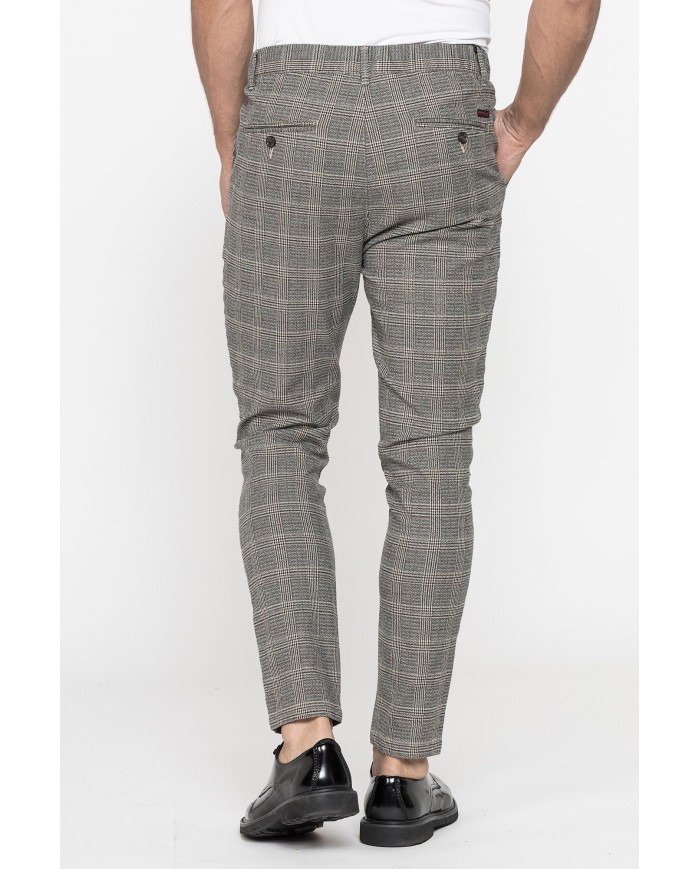 CHINO MODELLO 617 SLIM, IN TESSUTO A NAVETTA FANTASIA ELASTICIZZATO