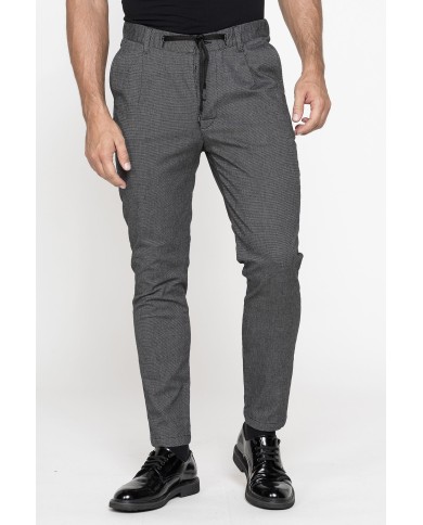 CHINO MODELLO 617 SLIM, IN TESSUTO A NAVETTA FANTASIA ELASTICIZZATO