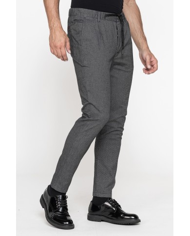 CHINO MODELLO 617 SLIM, IN TESSUTO A NAVETTA FANTASIA ELASTICIZZATO