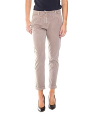 PANTALONE CHINOS IN GABARDINA STRETCH. MOD. T765. Vita regolare e gamba comoda.