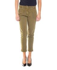 PANTALONE CHINOS IN GABARDINA STRETCH. MOD. T765. Vita regolare e gamba comoda.