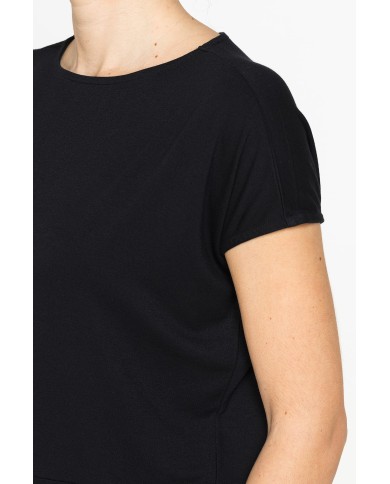 T-SHIRT MORBIDA IN VISCOSA CON FASCIA