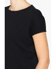 T-SHIRT MORBIDA IN VISCOSA CON FASCIA