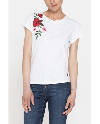 T-SHIRT GIROCOLLO MANICA CORTA CON RICAMO IN TESSUTO SLUB JERSEY T-SHIRT GIROCOLLO MANICA CORTA CON RICAMO IN TESSUTO SLUB JERSEY