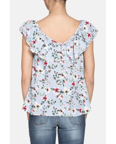 CAMICIA SCOLLO A V. Vestibilità regolare.