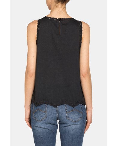 CANOTTA CON RICAMI 100% COTONE.