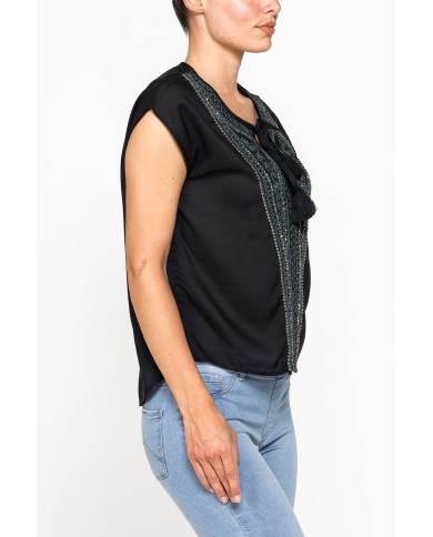 TOP ETNICO CON APPLICAZIONI