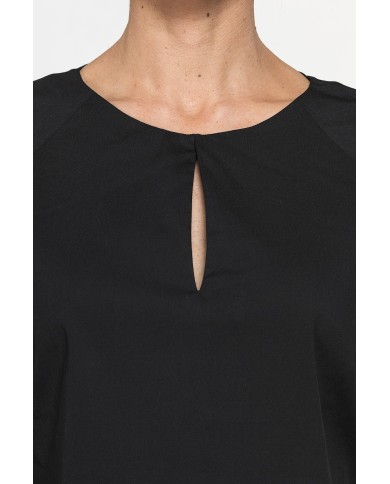 BLUSA CON SCOLLO A GOCCIA E MANICA 3/4