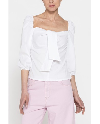 BLUSA CON SCOLLO AMPIO E FIOCCO