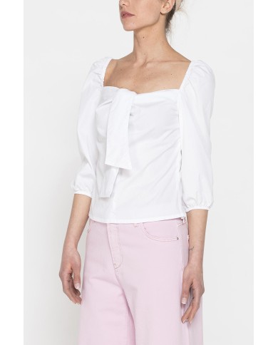 BLUSA CON SCOLLO AMPIO E FIOCCO