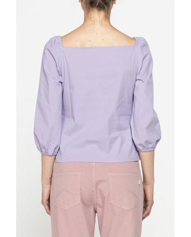 BLUSA CON SCOLLO AMPIO E FIOCCO