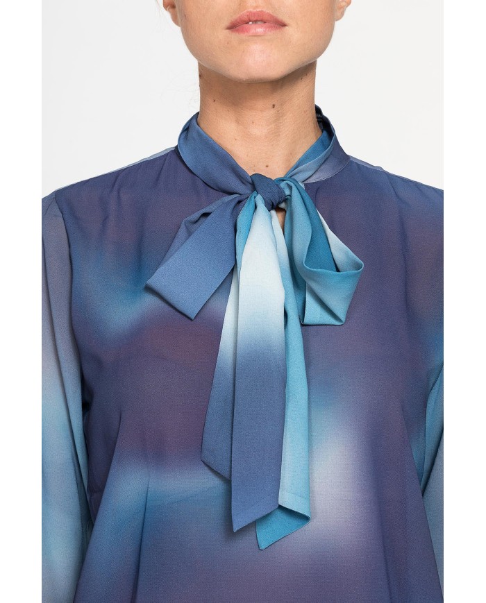 CAMICIA STAMPATA IN CHIFFON CON CHIUSURA A FIOCCO