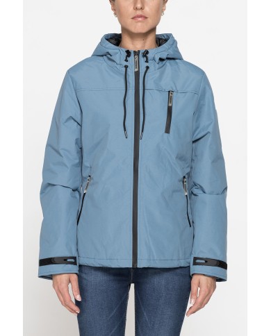 GIACCA SPORTIVA CON CAPPUCCIO IN TESSUTO RESISTENTE ALL’ACQUA