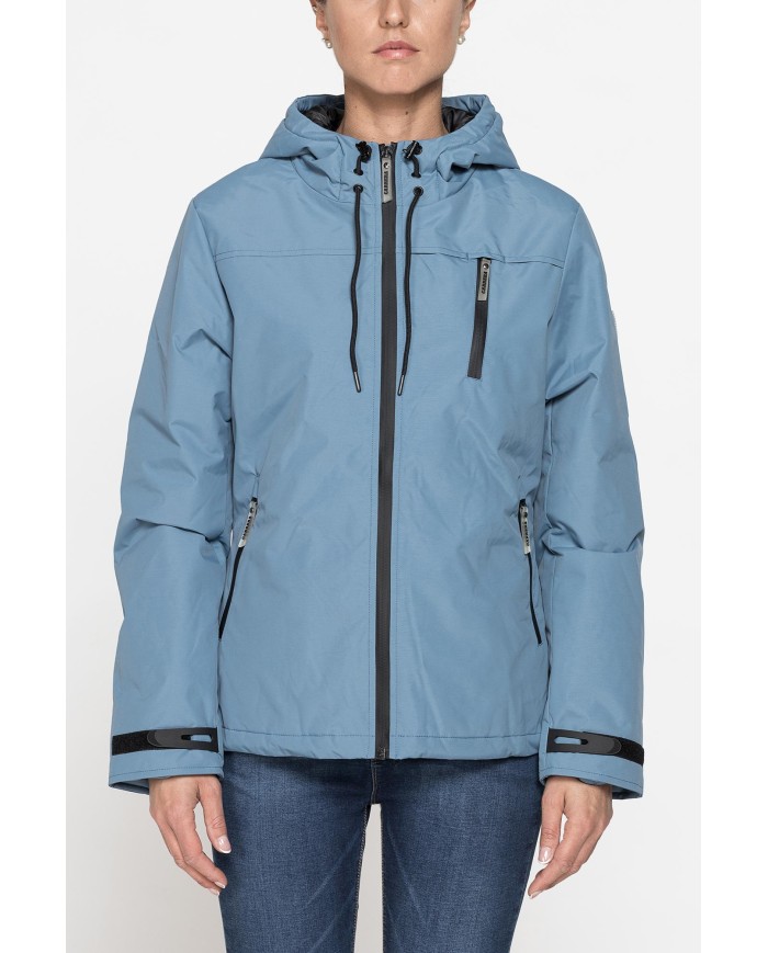 GIACCA SPORTIVA CON CAPPUCCIO IN TESSUTO RESISTENTE ALL’ACQUA