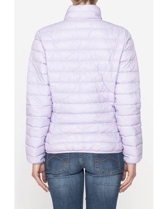 GIUBBINO ULTRALIGHT. TESSUTO E IMBOTTITURA RICICLATI. RESISTENTE ALL'ACQUA