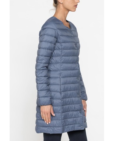 GIUBBINO ULTRALIGHT LUNGO. TESSUTO E IMBOTTITURA RICICLATI. RESISTENTE ALL'ACQUA