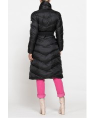 PIUMINO LUNGO CON CINTURA IN VITA, TESSUTO RESISTENTE ALL’ACQUA