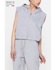 FELPA SMANICATA CORTA CON ZIP E CAPPUCCIO IN FRENCH TERRY