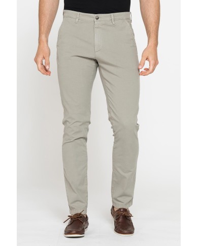 CHINO MOD.617IN TELA LEGGERA ELASTICIZZATA Vita bassa con zip, gamba asciutta. SPINTECH ELASTIC COTONE SULLA PELLE