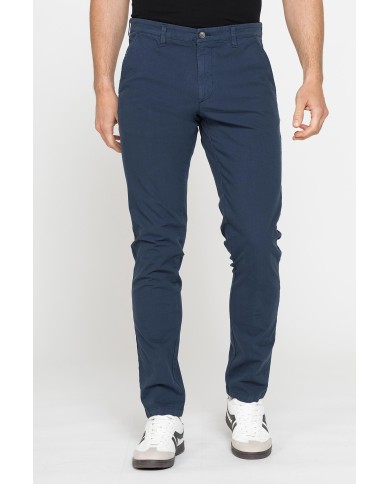 CHINO MOD.617IN TELA LEGGERA ELASTICIZZATA Vita bassa con zip, gamba asciutta. SPINTECH ELASTIC COTONE SULLA PELLE