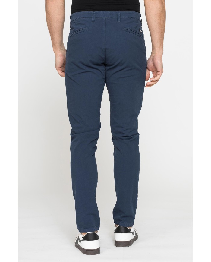 CHINO MOD.617IN TELA LEGGERA ELASTICIZZATA Vita bassa con zip, gamba asciutta. SPINTECH ELASTIC COTONE SULLA PELLE