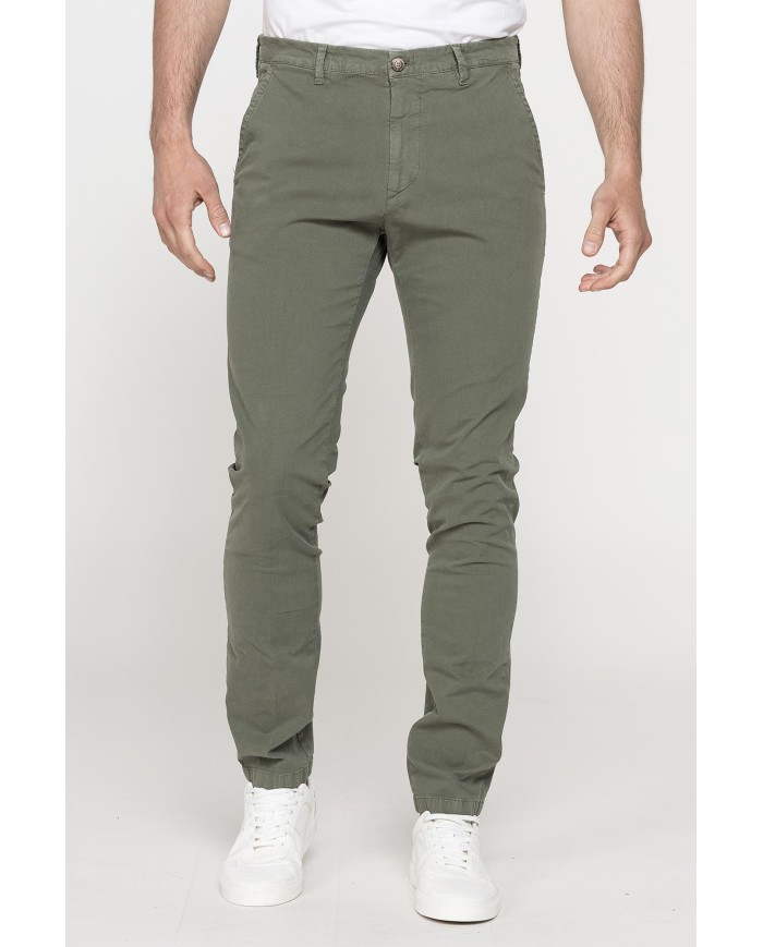 CHINO MOD.617IN TELA LEGGERA ELASTICIZZATA Vita bassa con zip, gamba asciutta. SPINTECH ELASTIC COTONE SULLA PELLE