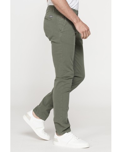 CHINO MOD.617IN TELA LEGGERA ELASTICIZZATA Vita bassa con zip, gamba asciutta. SPINTECH ELASTIC COTONE SULLA PELLE