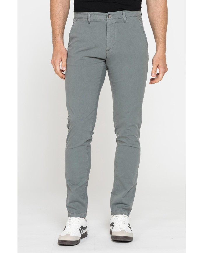CHINO MOD.617IN TELA LEGGERA ELASTICIZZATA Vita bassa con zip, gamba asciutta. SPINTECH ELASTIC COTONE SULLA PELLE