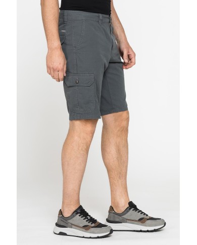 BERMUDA CON TASCONI MOD.618 IN GABARDINA LEGGERA 8oz. Vita regolare con zip, gamba regolare.