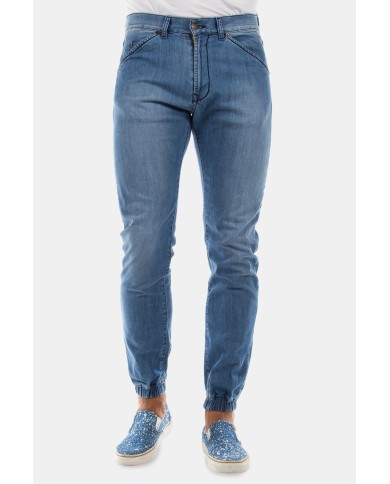JEANS STRETCH LEGGERO MOD. 707. Vita regolare gamba regolare, elastico sulle caviglie.