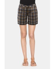 PANTALONE CORTO IN COTONE. Vita e gamba regolare.