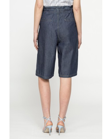 BERMUDA MORBIDO IN JEANS CON ARRICCIATURA IN VITA