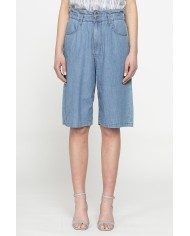 BERMUDA MORBIDO IN JEANS CON ARRICCIATURA IN VITA