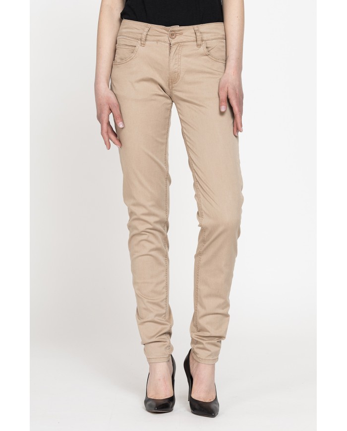 GABARDINA STRETCH ULTRA LEGGERA. Vita e gamba regolare.