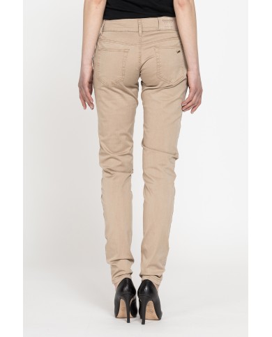 GABARDINA STRETCH ULTRA LEGGERA. Vita e gamba regolare.