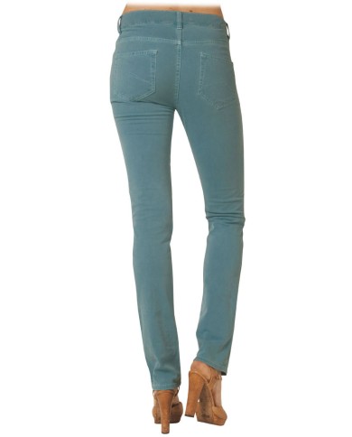 GABARDINA LEGGERA STRETCH. Vita e gamba regolare.