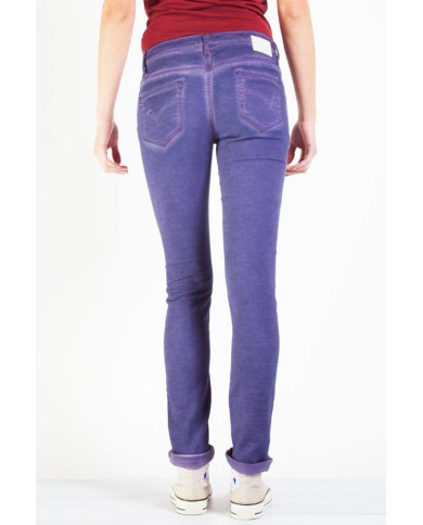 JOGGER JEANS COLORATO MOD 752. Vita e gamba regolare.