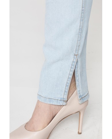 JEANS 5 TASCHE CON SPACCO SUL FONDO