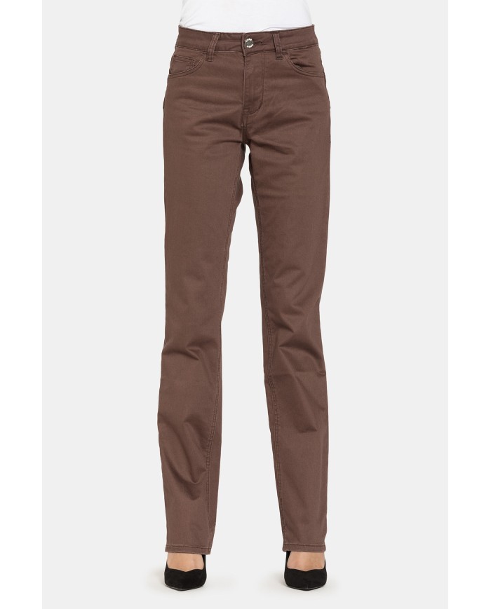 PANTALONI IN GABARDINA STRETCH. Vita alta e gamba regolare.